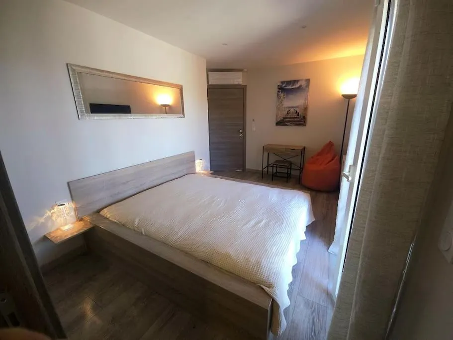 F3 Dans Une Villa Supercannes 발로리스
